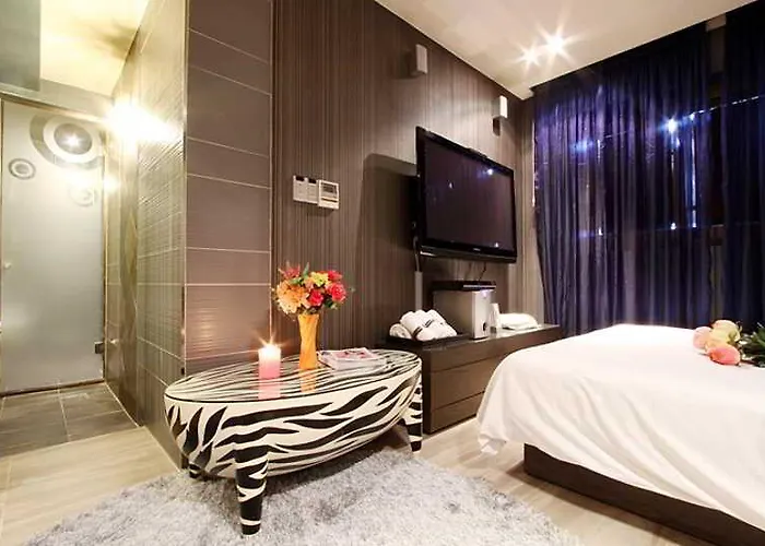 Motel Hip 2*