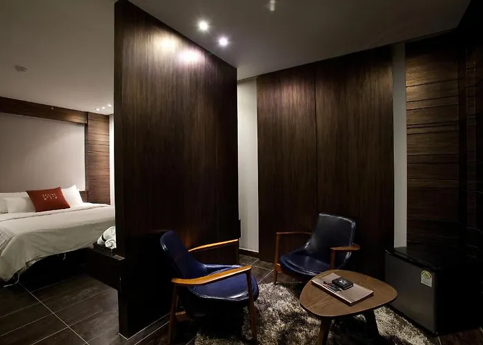 Hip Motel